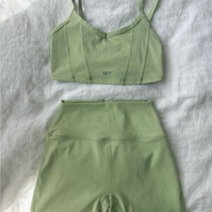Set Active Women's Green Set